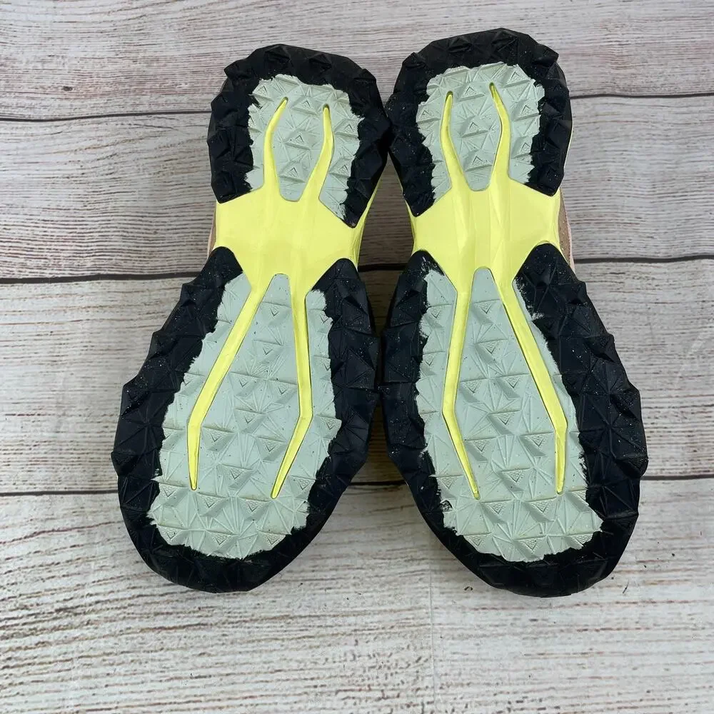New Balance upper them traction